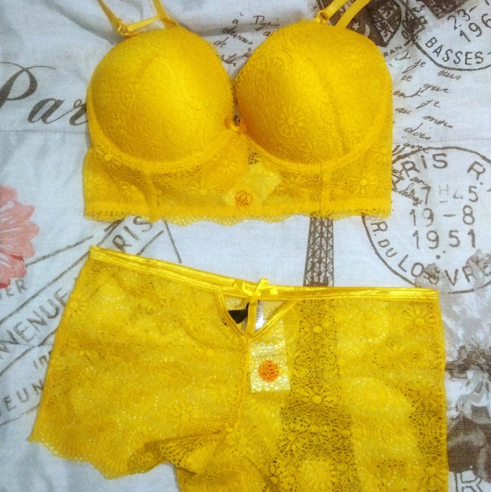 Bra and Panty Set